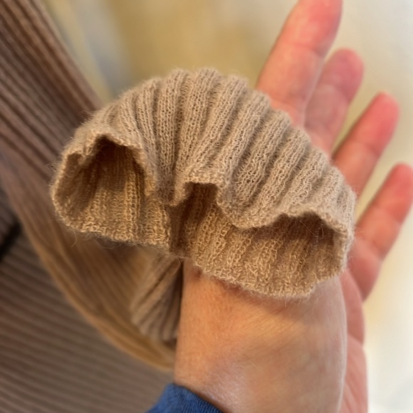 NWOT Banana Republic Italian Alpaca Dusty rose sweater - Picture 7 of 12